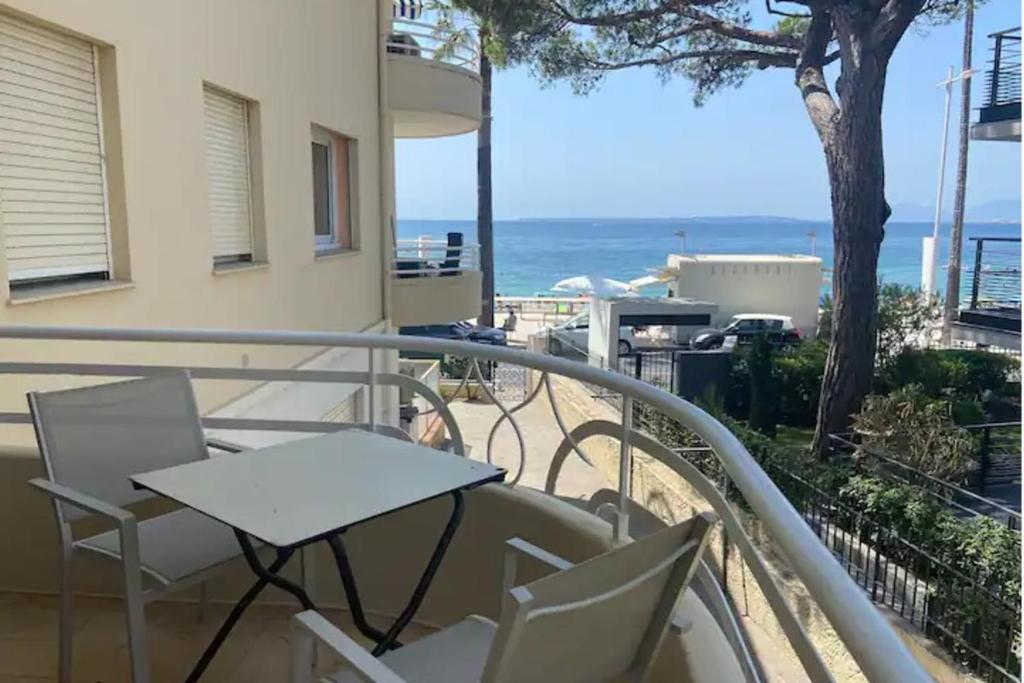 Beautiful Studio Marianne \ 29 Boulevard Charles Guillaumont, 06160 Antibes
