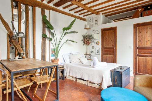 Beautiful studio with little balconies - Paris - Welkeys
