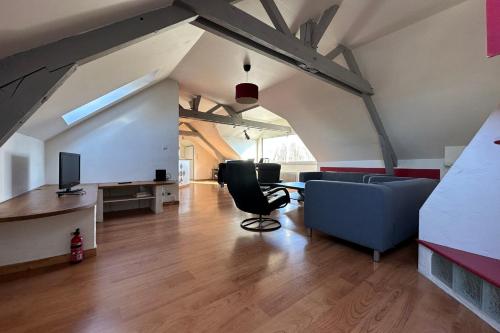 Beautiful T4 apartment with a superb view of the Loire
