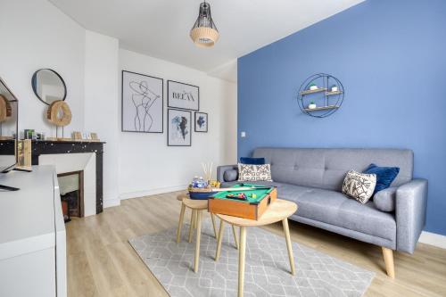 Bee Home Metro 7 + RER C + Easy Check-in + Parking