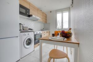 Bee Home Metro 7 + RER C + Easy Check-in + Parking
