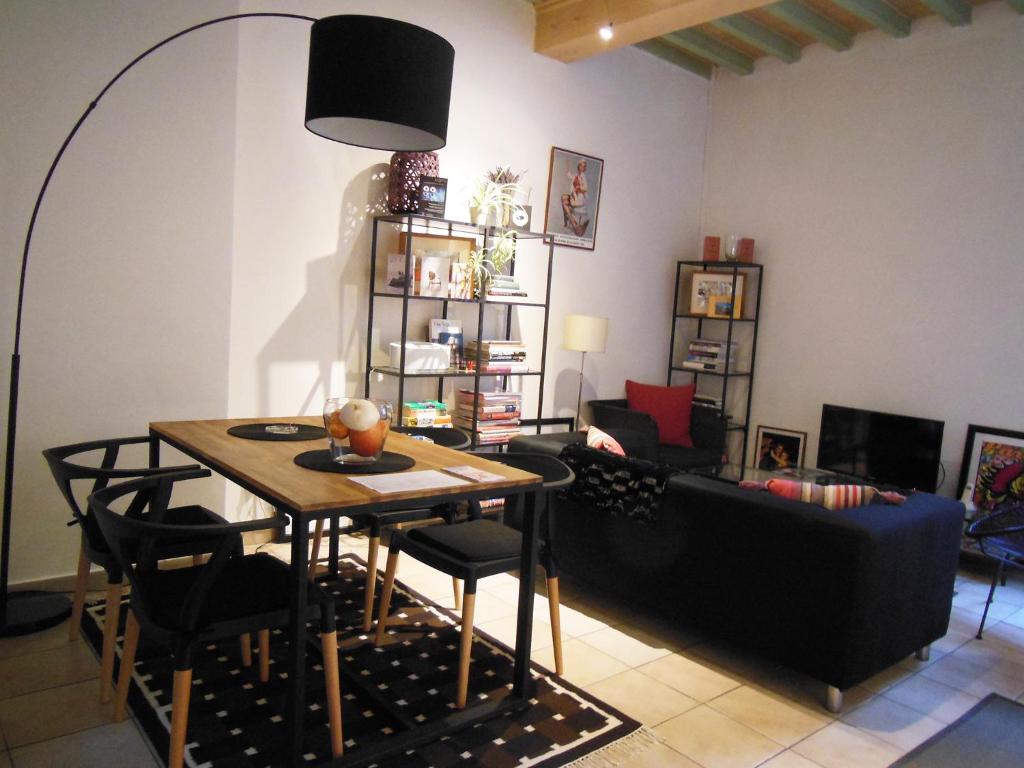 BEL AIR - Studio, Proche centre, WIFI, Climatisation
