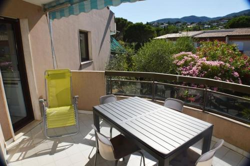 BEL APPARTEMENT 2 PIECES A 200m DES PLAGES