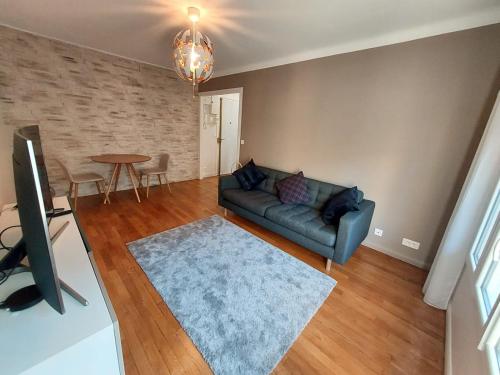 Bel appartement 2 pièces, sortie de métro ligne 8