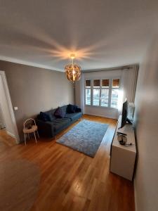 Bel appartement 2 pièces, sortie de métro ligne 8
