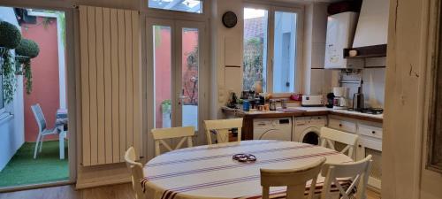 Bel appartement 3 ch. terrasse parking