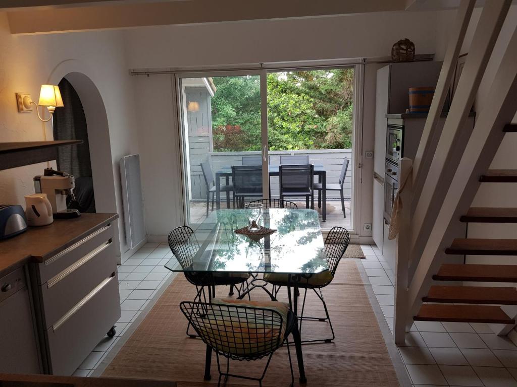 Bel appartement à 100m de la plage dans les pins Aperçu mer, wifi 6 Avenue des Dunes, 17110 Saint-Georges-de-Didonne