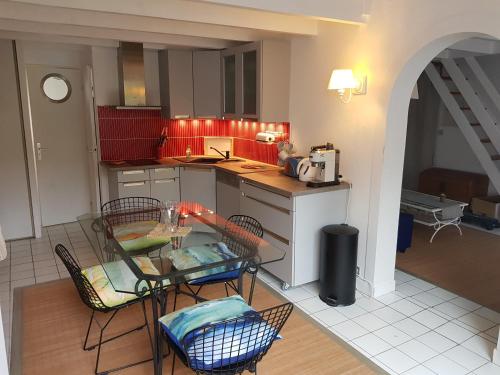 Bel appartement à 100m de la plage dans les pins Aperçu mer, wifi