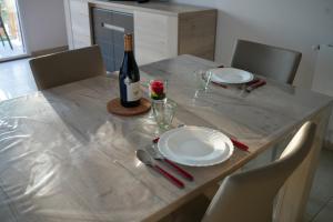 Bel appartement à 50m du port de plaisance