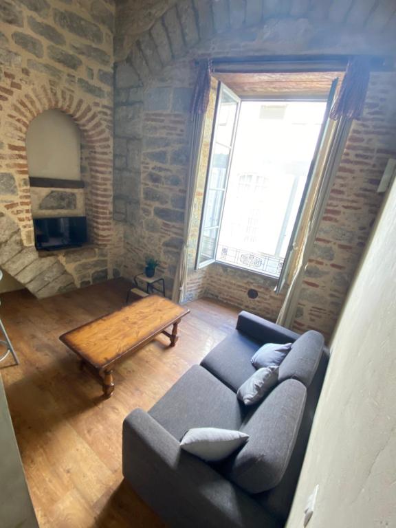 Appartement Bel appartement à Cahors 98 Rue du Château du Roi 46000 Cahors