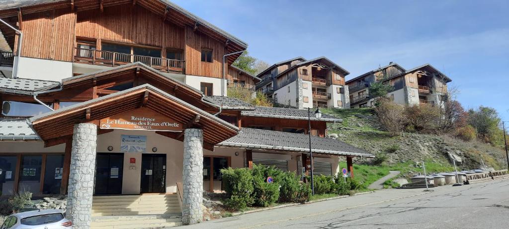 Bel appartement à Orelle avec accès direct sur le domaine de Val Thorens Résidence Orelle 3 vallées Bat 1 Appart 204, 73140 Orelle