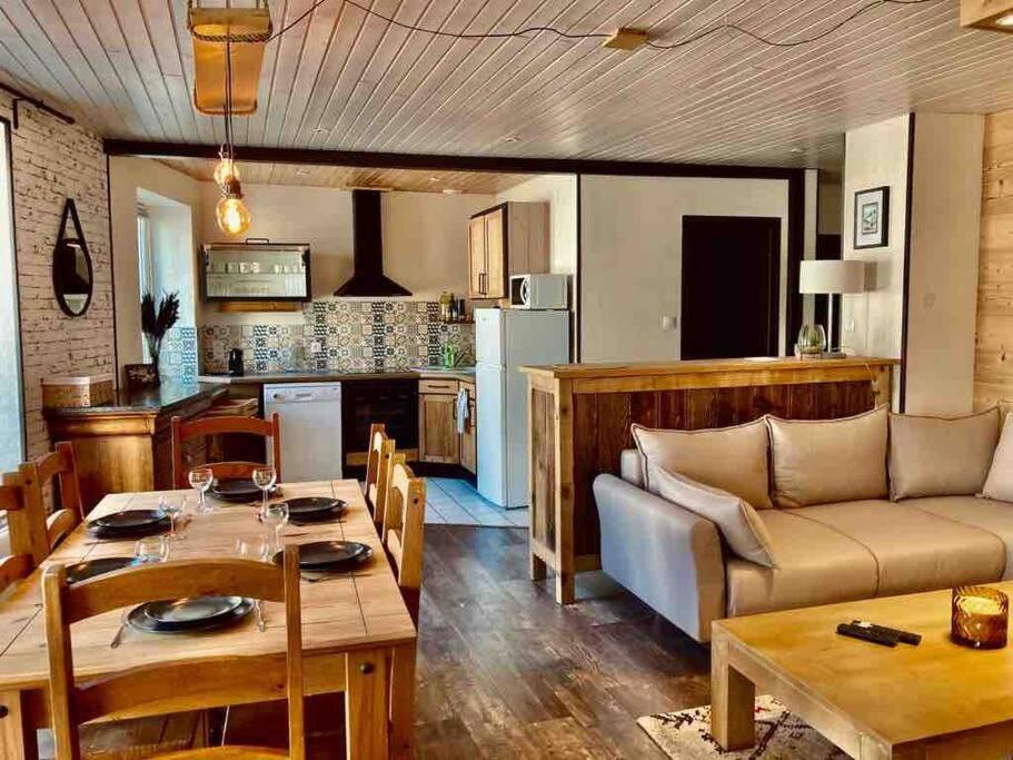 Bel appartement au coeur de Gérardmer 1 Rue Haute, 88400 Gérardmer