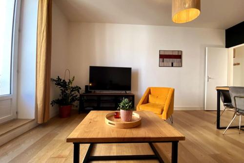 bel appartement avec balcon en centre ville