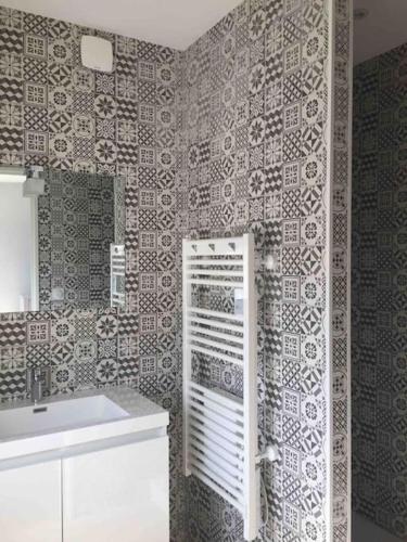 Bel appartement avec cour classé 3* Angelus 4P