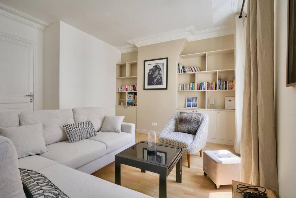 Bel appartement avec lit double dans Paris 15ème 6 Rue d'Arsonval, 75015 Paris