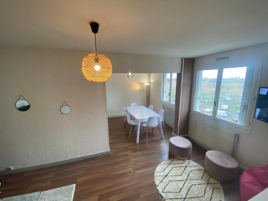 Appartement Bel appartement avec parking gratuit 25 Rue du Château des Vergnes 63100 Clermont-Ferrand