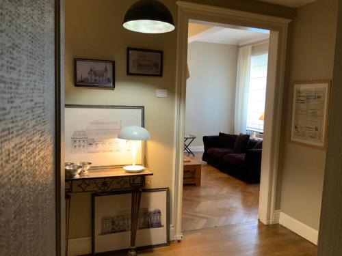 Bel appartement avec terrasse, climatisation, poêle, garage