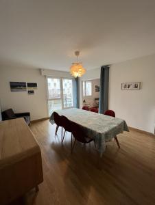 Bel appartement clair à 10mn du port à pied