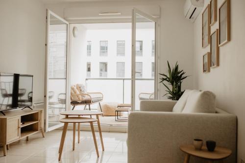 Bel appartement climatisé avec place de parking