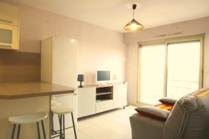 Bel appartement contemporain 100m de la plage