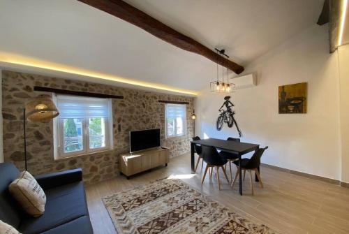 Bel appartement de standing avec mezzanine au coeur du Suquet