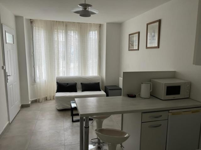 Bel appartement entre Paris et Disneyland - proche centrex 41 Rue du Réseau Robert Keller, 93160 Noisy-le-Grand