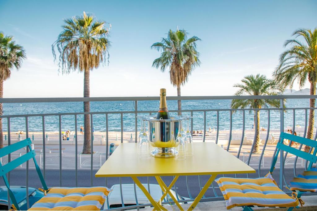 Bel Appartement Face à La Mer Près Du Centre - Le Voilier Palais de la Plage, Bat C 1 Avenue Laugier, 06400 Cannes
