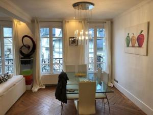 Appartement Bel appartement familiale en plein centre ville 23 Rue Charles Mozin 14360 Trouville-sur-Mer Normandie