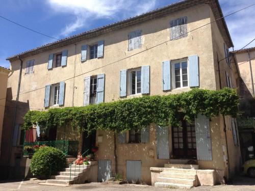 Bel appartement lumineux au pied du mont ventoux