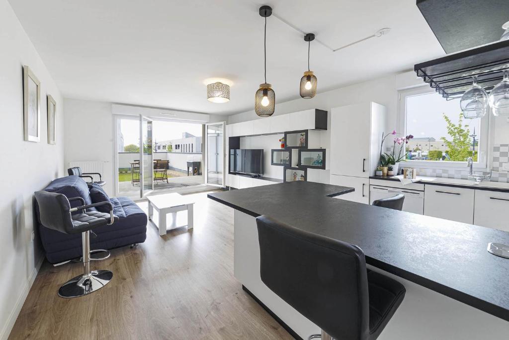 Bel appartement moderne avec jardin - terrasse De la fraternité, 10, 49000 Angers