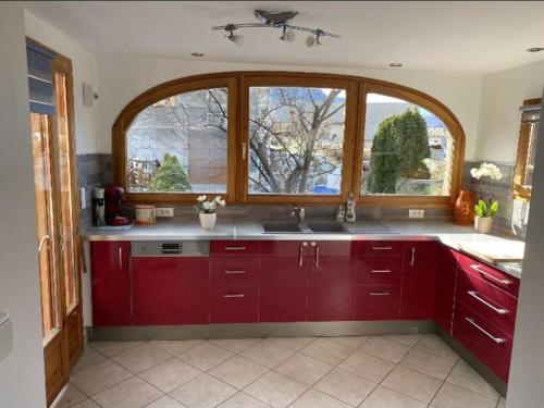 Bel Appartement modernisé avec terrasse.