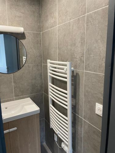 Bel appartement neuf avec jardin, proche mer