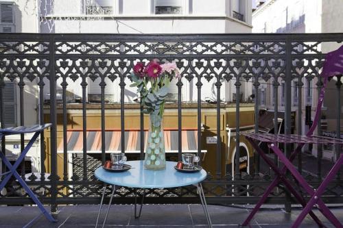 Bel Appartement Plein Centre de Cannes Face au Palais des Festivals
