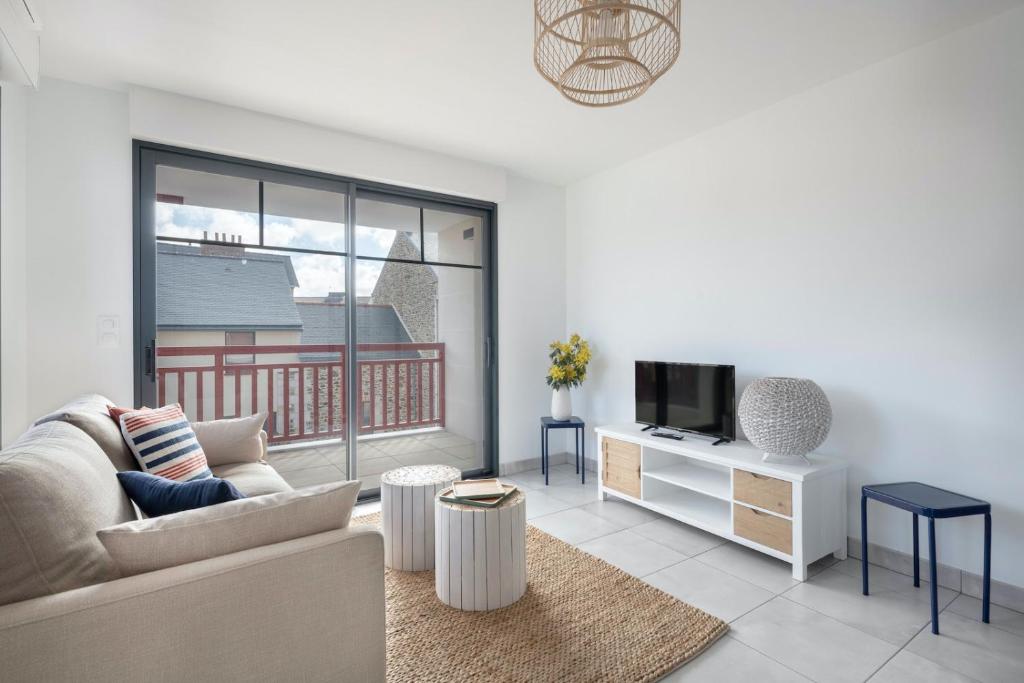 Bel appartement pour 6 personnes avec balcon en bord de mer Amiral Charner, 1, 80, 22370 Pléneuf-Val-André