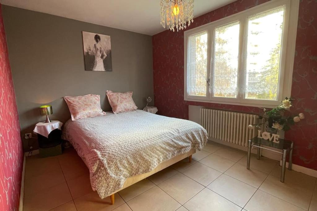 Appartement Bel appartement proche centre Annecy 13 Boulevard de la Rocade 74000 Annecy