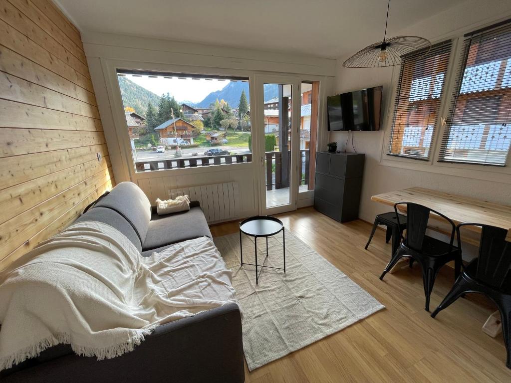 Appartement Bel appartement rénové, central et skis aux pieds 347 Avenue de Joux Plane 74110 Morzine