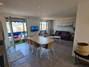Bel appartement rénové - Très belle vue dégagée
