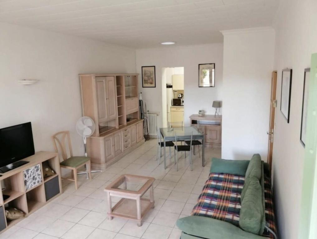 Bel Appartement - Secteur Cannes Mero - 4 Personnes 26 Rue Roger, 06400 Cannes