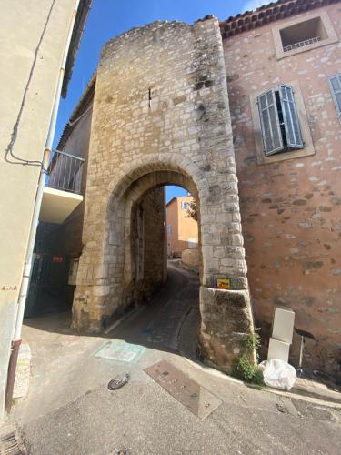 Bel appartement T1 30m2 centre historique Aubagne