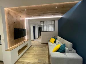 Bel appartement T3 75m² entièrement rénové.