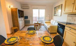 Bel appartement, terrasse, piscine, vue sur Golf