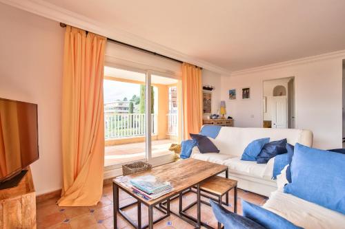 bel appartement vue mer dans domaine