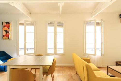 Bel appt pour 2 dans la Ville des Lumières !