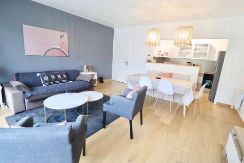 Bel apt 6 pers, 2 chambres avec balcon et parking
