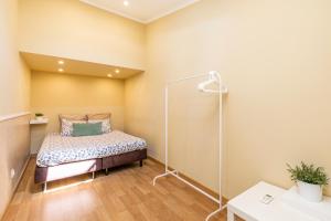 Belem Skinny House
