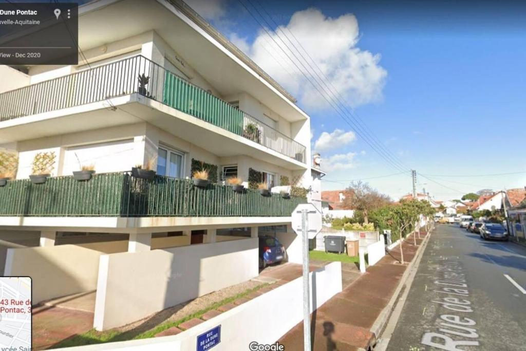 Appartement Belle Apartment in Arcachon big balcony SW 57 Avenue de la Republique 33120 Arcachon