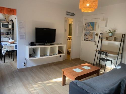 BELLE APPARTEMENT CENTRE PLAGE-WiFI-TERRASSE-BARBACUE-DRAPS ET SERVIETTES