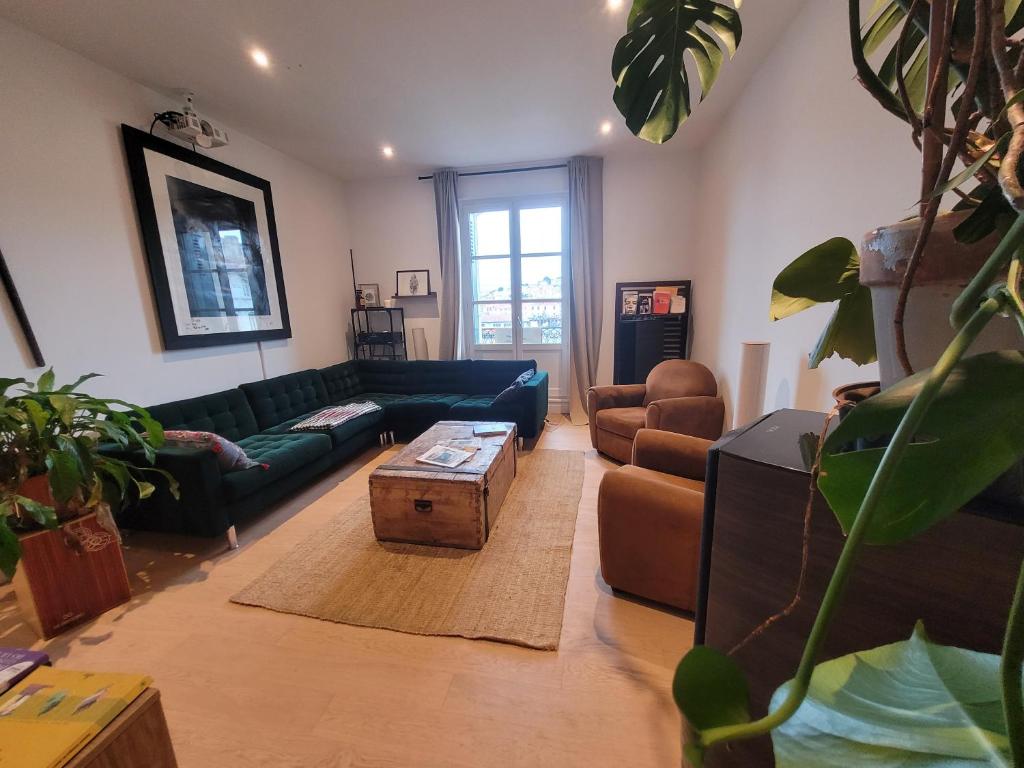 belle appartement hyper centre historique de saint jean de luz 2 Rue du 17 Pluviôse, 64500 Saint-Jean-de-Luz