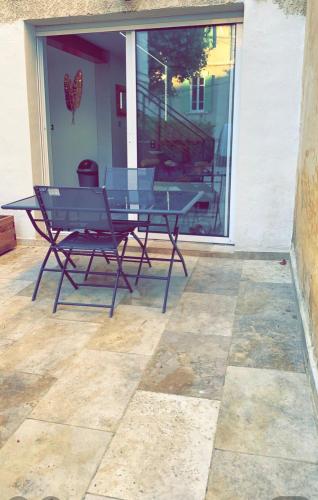 BELLE APPARTEMENT STUDIEUX CENTRE VILLE