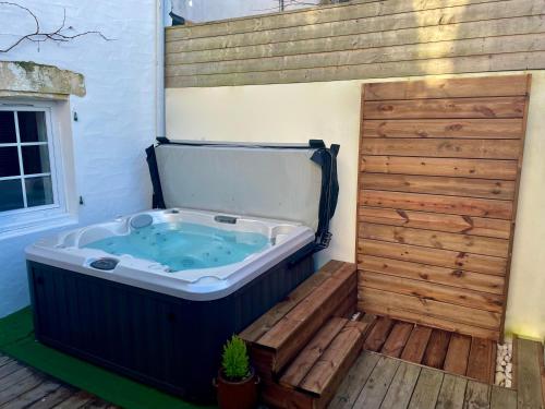 Belle location Spa et grande terrasse privés